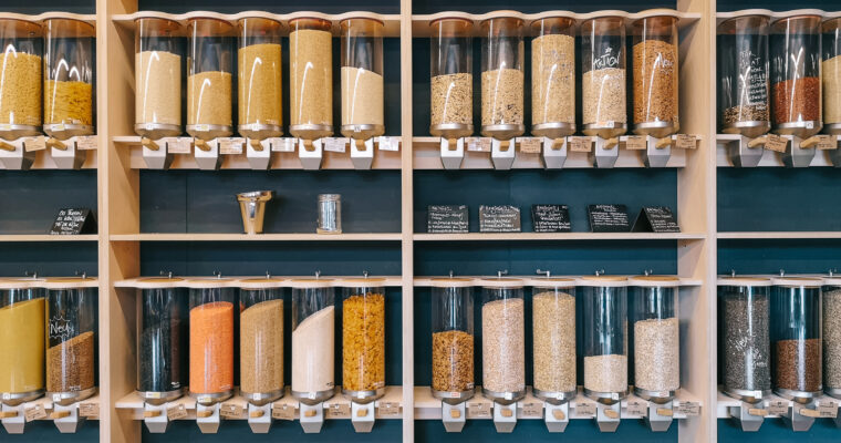 Gesund vegan leben? Diese Staples gehören unbedingt in deinen Vorratsschrank!