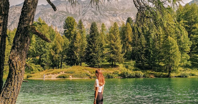Verschnaufpause in den Bündner Bergen – Bergsee-Wanderung, Panoramafahrt & veganes Essen